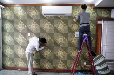Giấy dán tường Hải Phòng mách bạn giải pháp tẩy sơn trên giấy dán tường