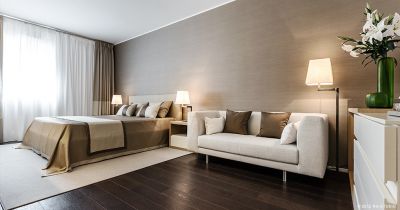 Phòng ngủ nên chọn sàn gỗ màu nào?